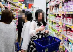 正式確認(rèn)!中國出臺“代購法”,最高罰款200萬!朋友圈的代購都哭暈了..